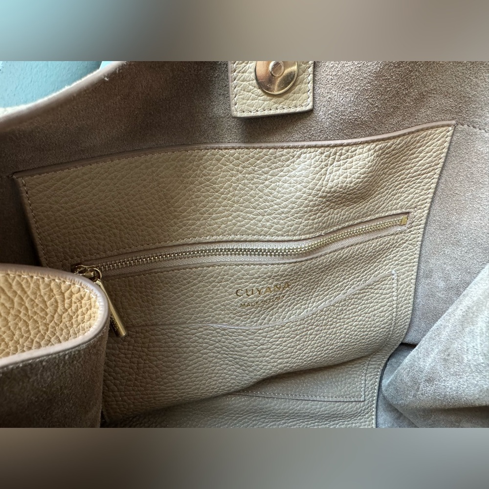 NWT Cuyana Oversized Double Loop Bag in Cappucino - Picture 10 of 17